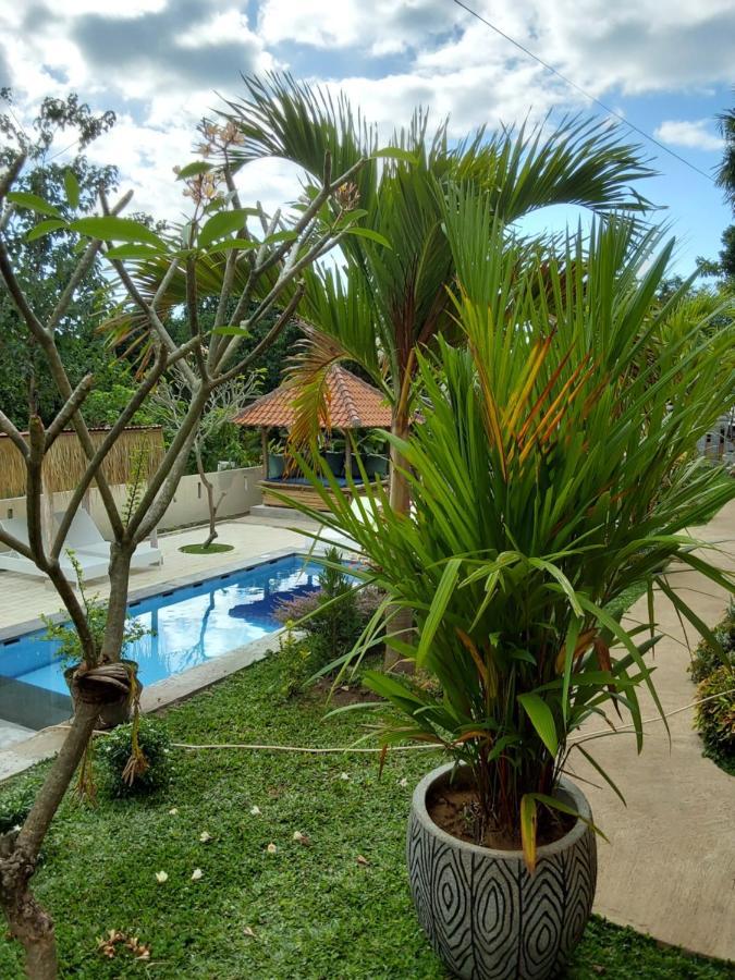 Okaoki Homestay Amed Екстериор снимка