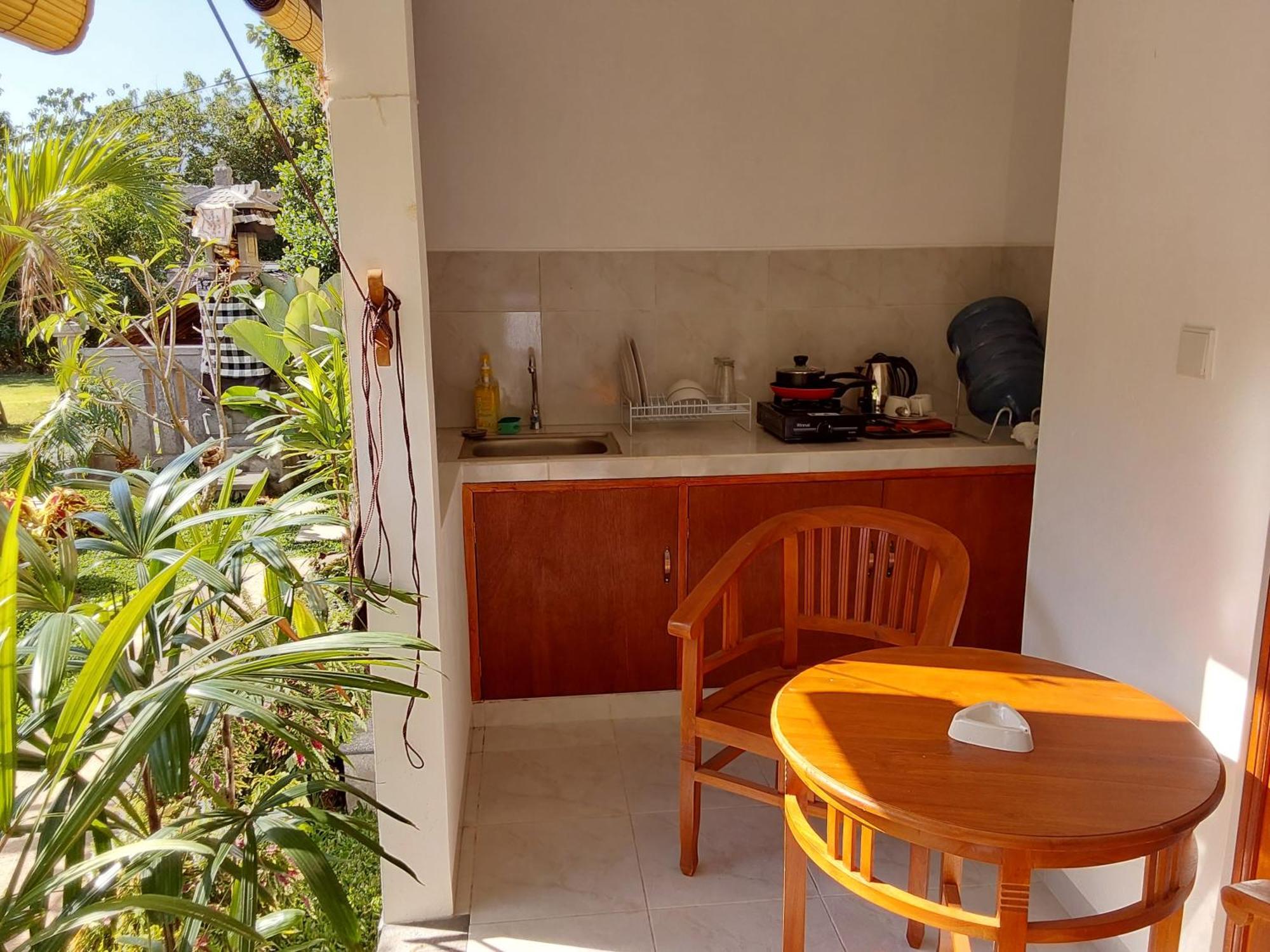Okaoki Homestay Amed Екстериор снимка