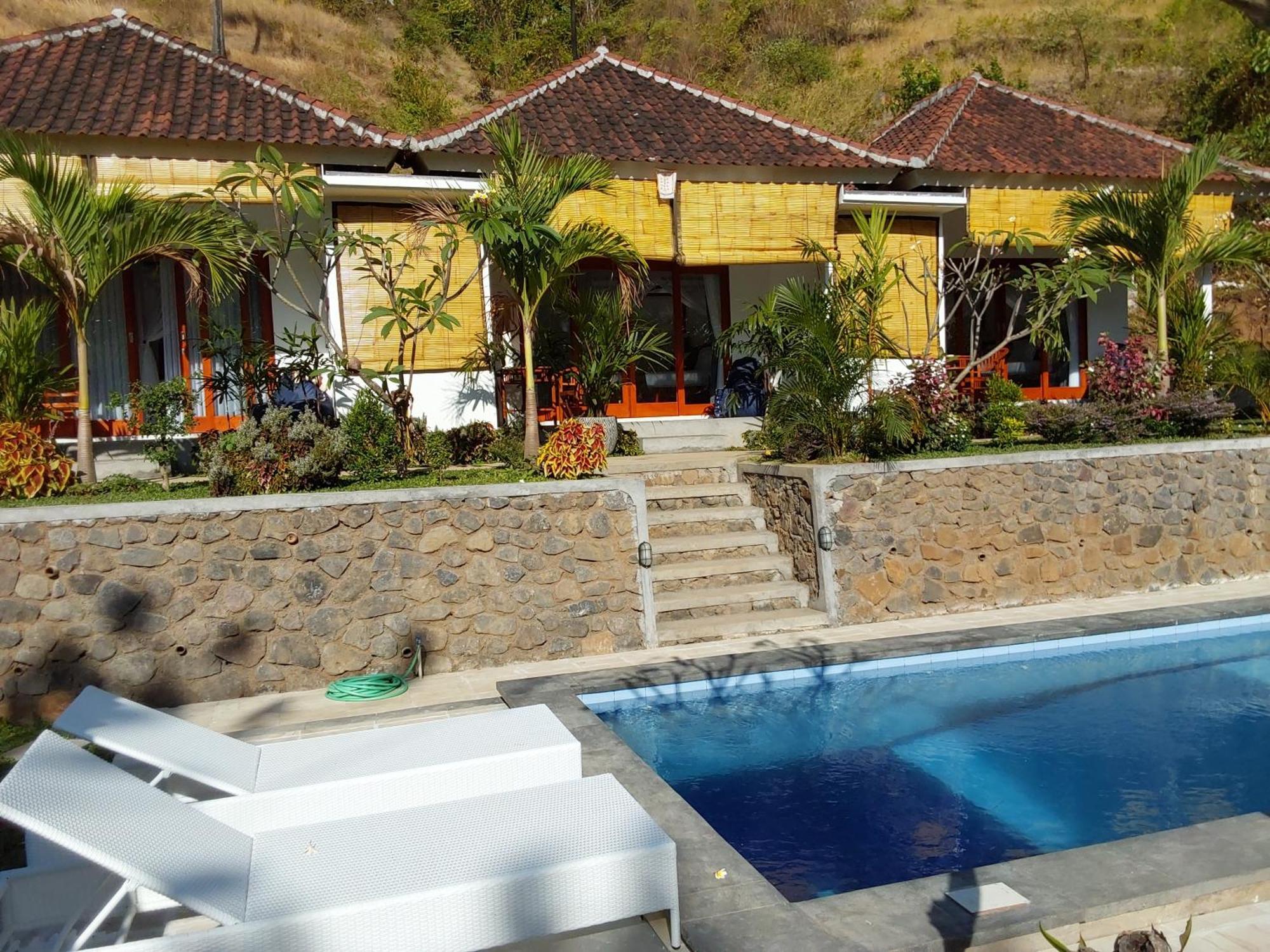 Okaoki Homestay Amed Екстериор снимка
